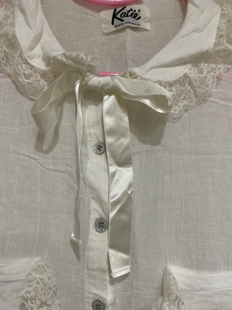 Katie ASHBURY ブラウスジャケット　ホワイト　フリーサイズ