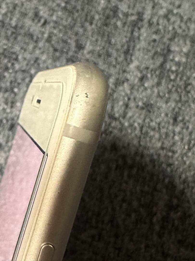 Apple iPhone 8 シルバー　本体 64G 美品