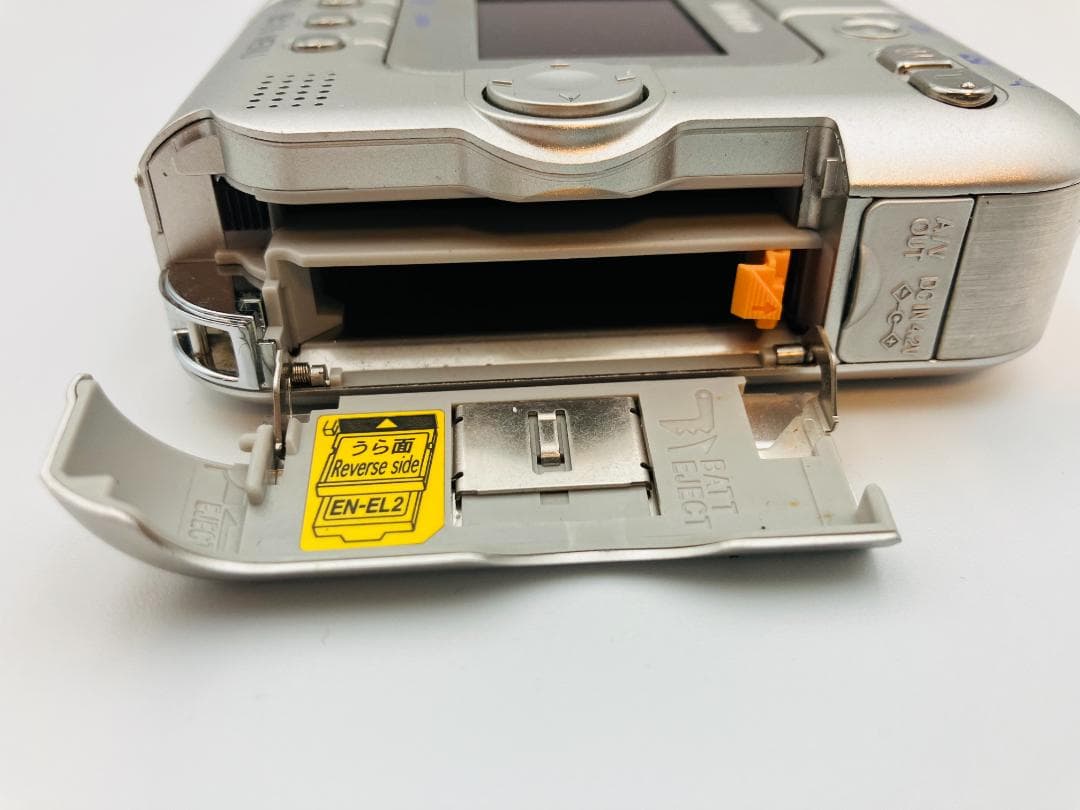 ニコン COOLPIX SQ　コンパクトデジタルカメラ