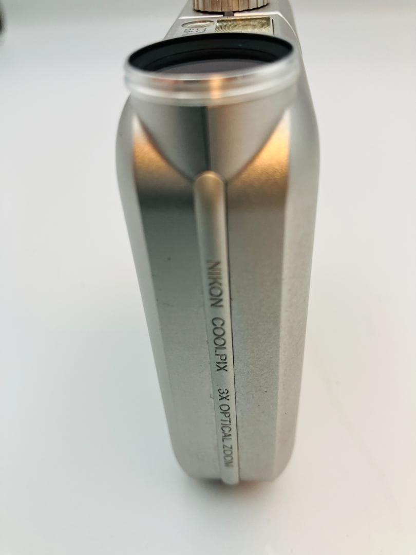 ニコン COOLPIX SQ　コンパクトデジタルカメラ