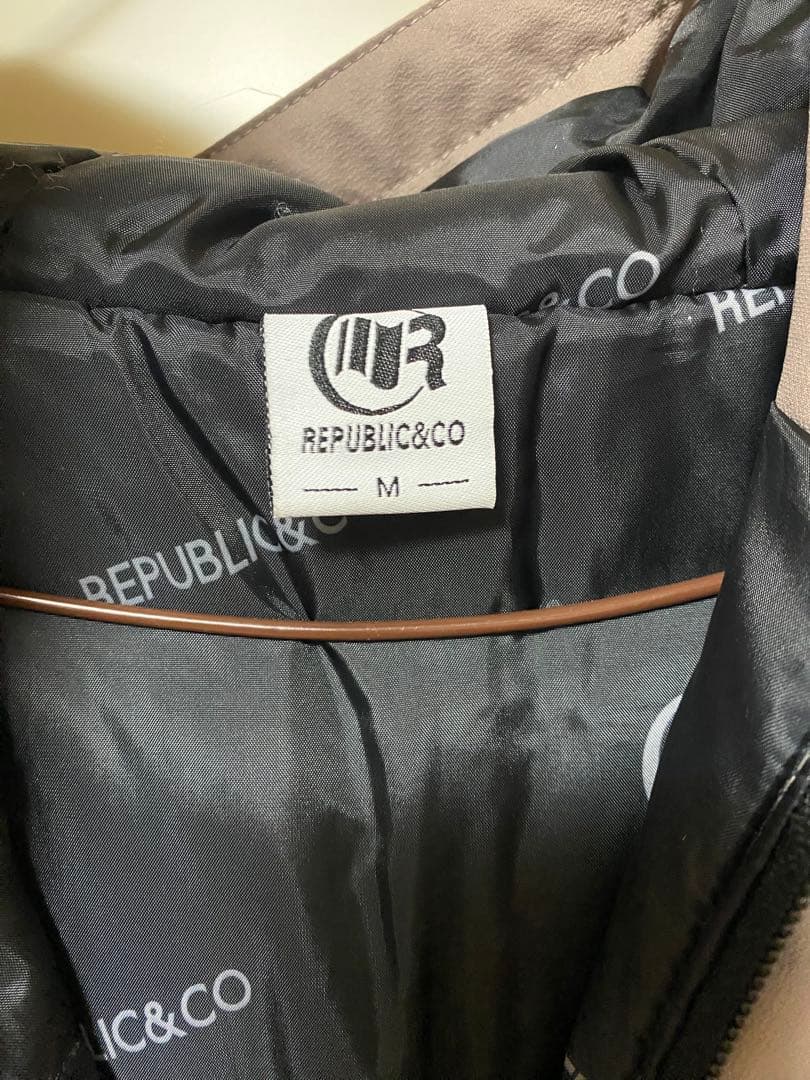 23-24 REPUBLIC＆CO 　モカ　上下Mサイズ