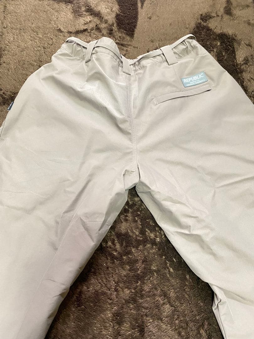 23-24 REPUBLIC＆CO 　モカ　上下Mサイズ