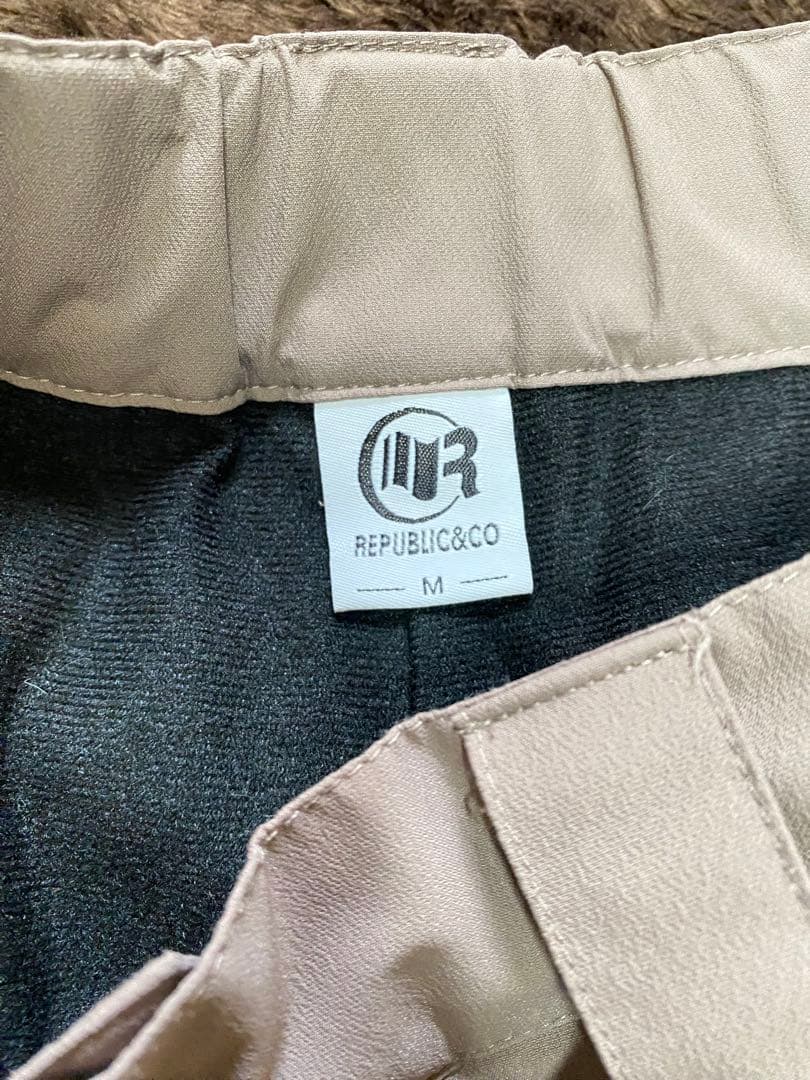 23-24 REPUBLIC＆CO 　モカ　上下Mサイズ