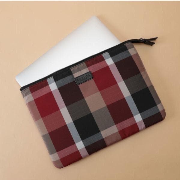 新品ブラックレーベルクレストブリッジ PCケース クラッチバッグ ブルーレーベル