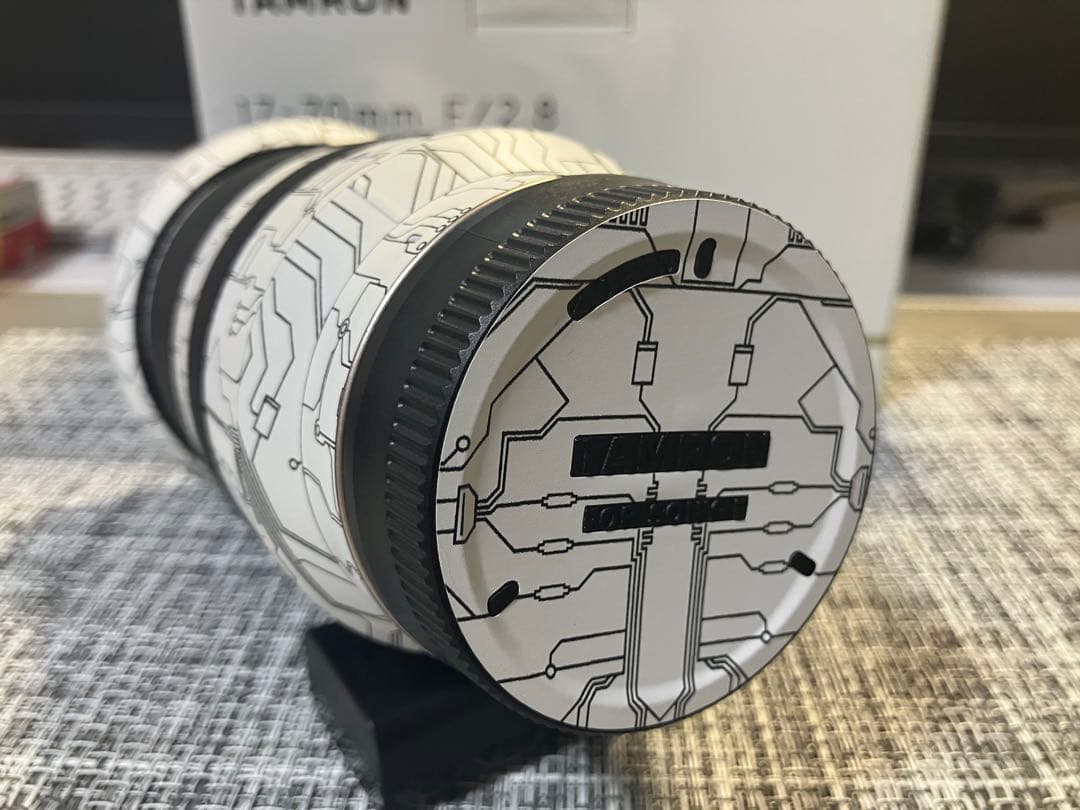 TAMRON タムロン 17-70mm F/2.8 ＋おまけ