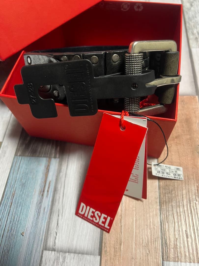 極限定 DIESEL ベルト スタッズ レザー 牛革 希少 黒 銀 新品未使用