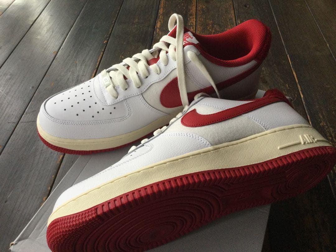 Nike Air Force 1 ‘07 LV red 28cm