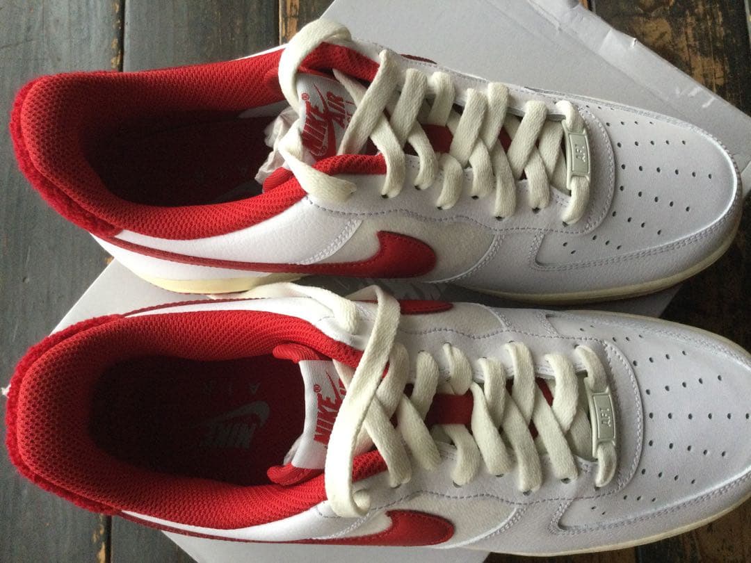 Nike Air Force 1 ‘07 LV red 28cm