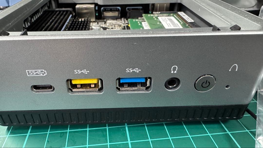 MINIS FORUM UM350ミニPC