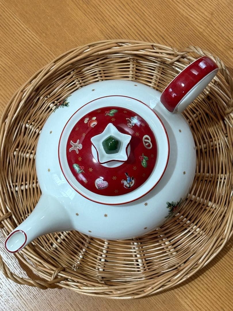 Villeroy & Bochビレロイ&ボッホ　ティーポット　クリスマス柄