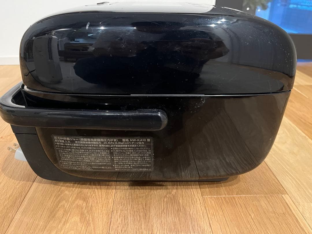 にこる象印の家庭用圧力IH炊飯ジャー 「炎舞炊き」NW-KA10型