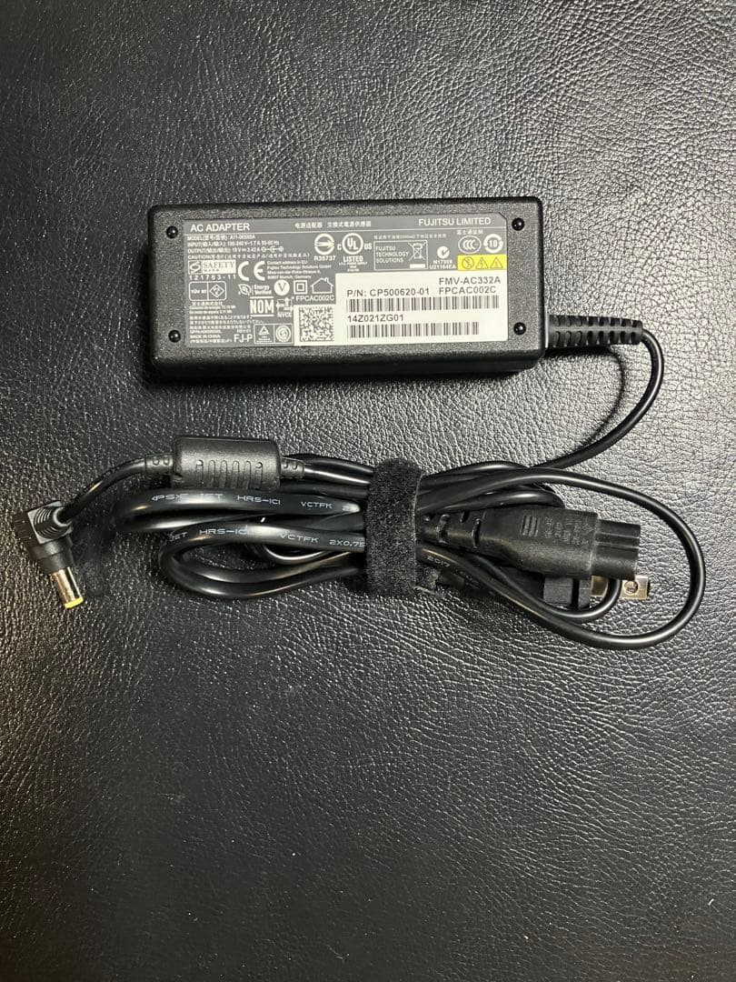 富士通ノートPC A576/Core i5-6300U/15.6型