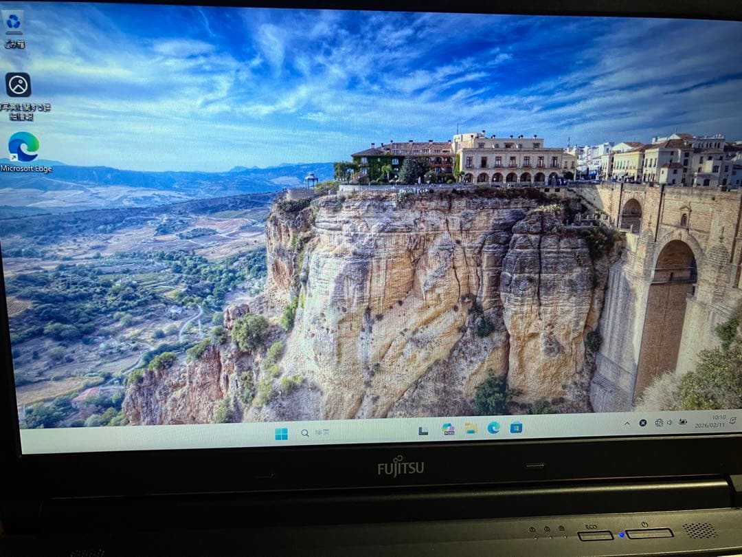 富士通ノートPC A576/Core i5-6300U/15.6型