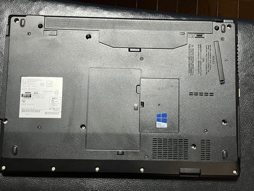 富士通ノートPC A576/Core i5-6300U/15.6型