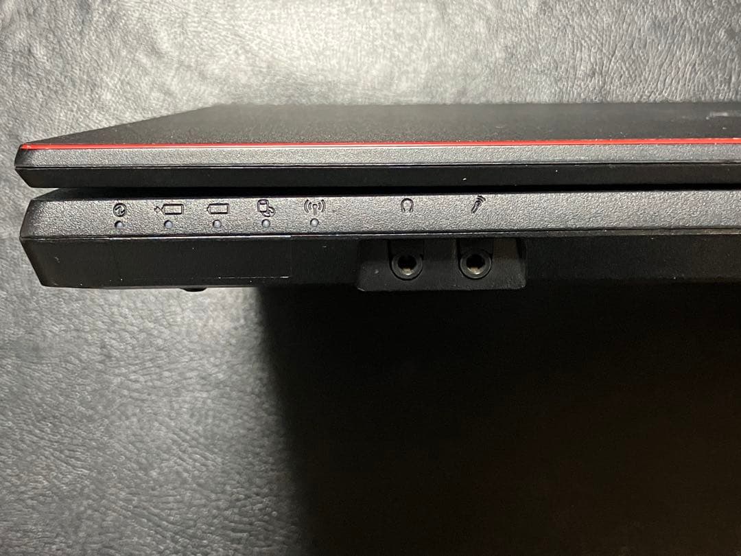 富士通ノートPC A576/Core i5-6300U/15.6型