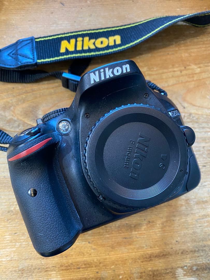 Nikon D5200 標準ズームセット