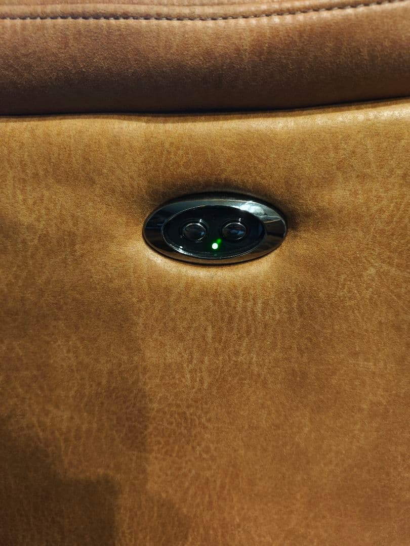 かず 電動リクライニングソファ 1人掛け logan