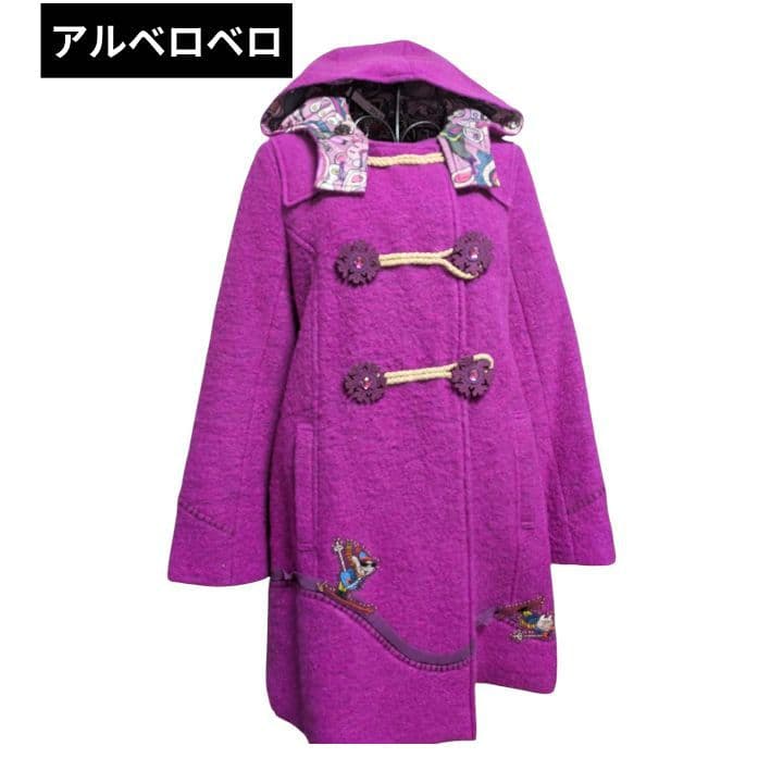 専用。アルベロベロ♥️ぶたさん可愛い裏地紫色フード付きキラキラダッフルコート