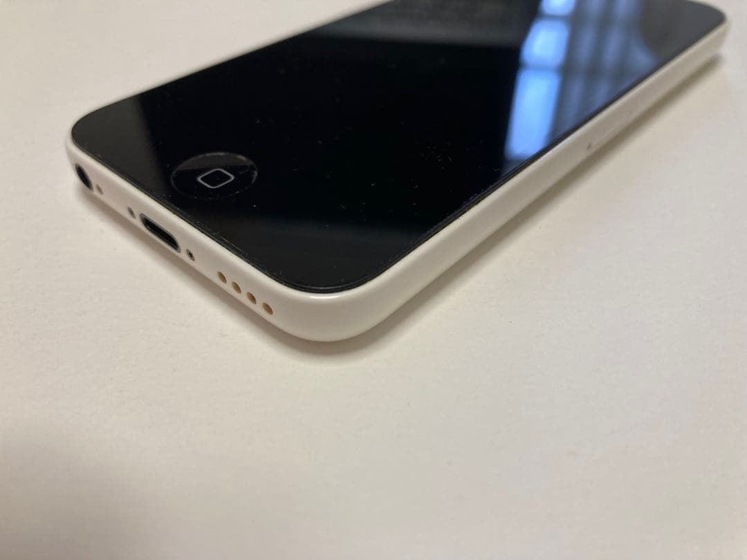 iPhone 5C 32GB au SIMロックあり 初期化済み