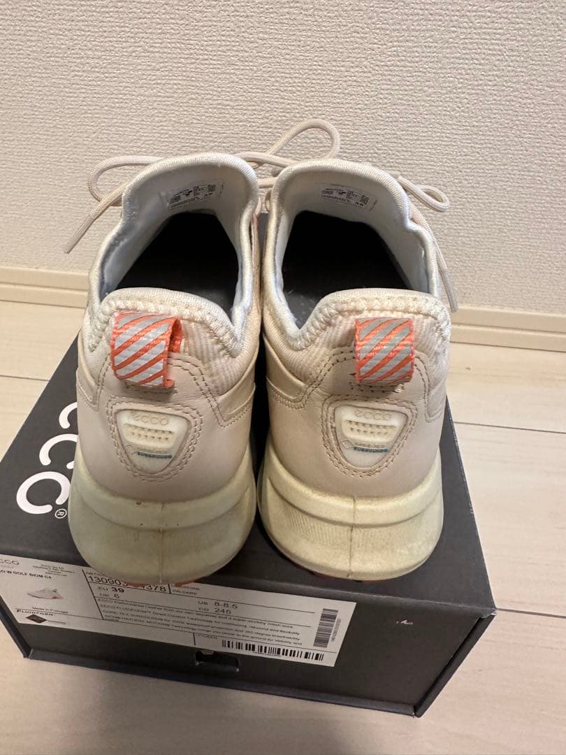 〈　t　〉eccoゴルフレディースシューズ美品