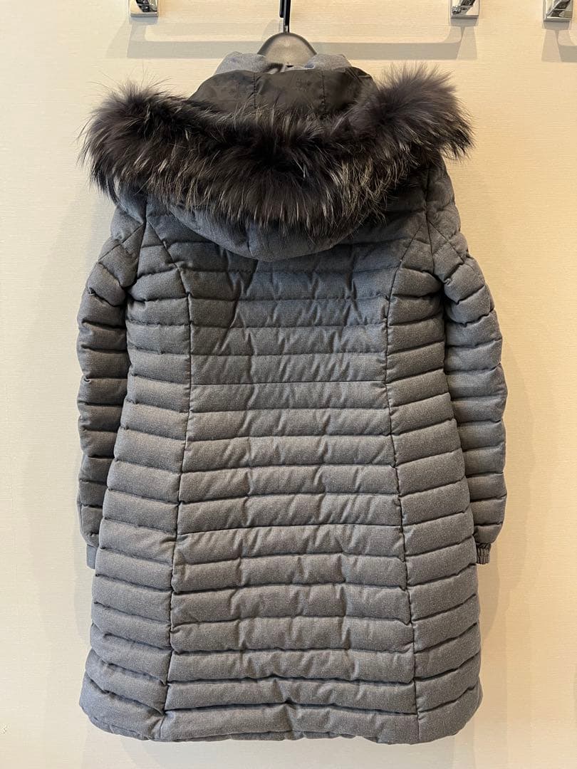 【週末値下げ】TATRAS ダウン CIMA グレー 3