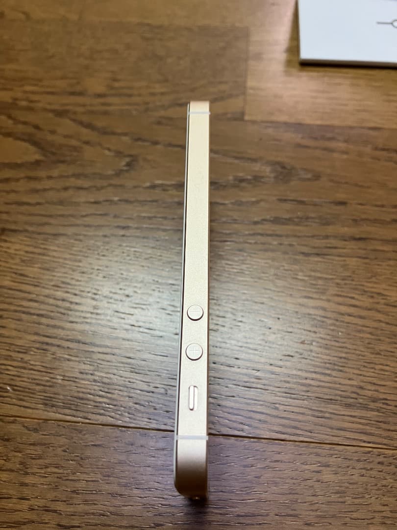 美品 MP842J/A iPhone SE Gold 32GB イヤホンジャック