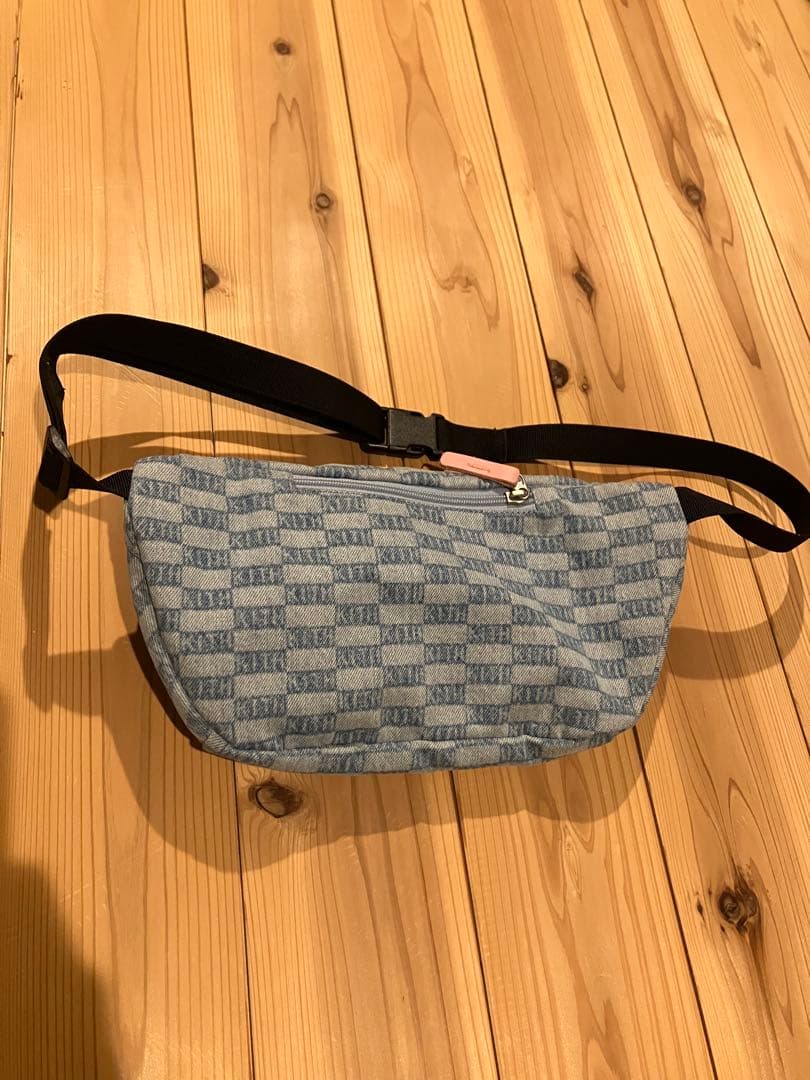 KITH デニムチェックボディバッグ