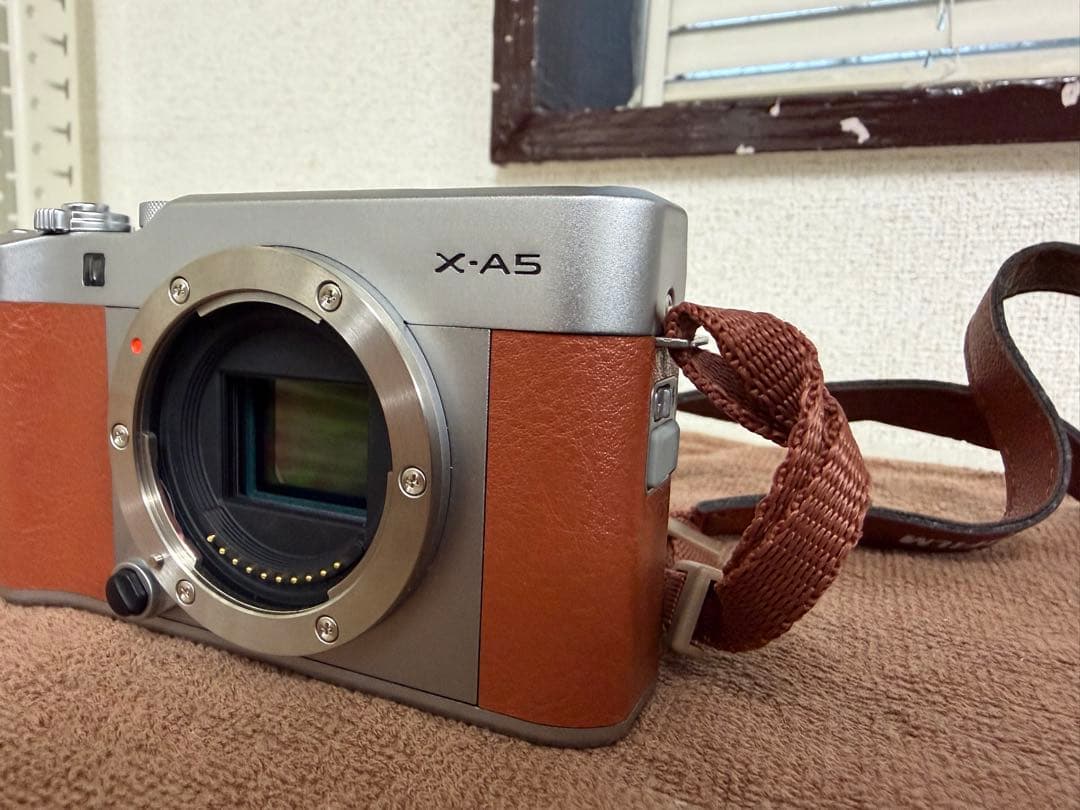 FUJIFILM X-A5 ミラーレス一眼カメラ