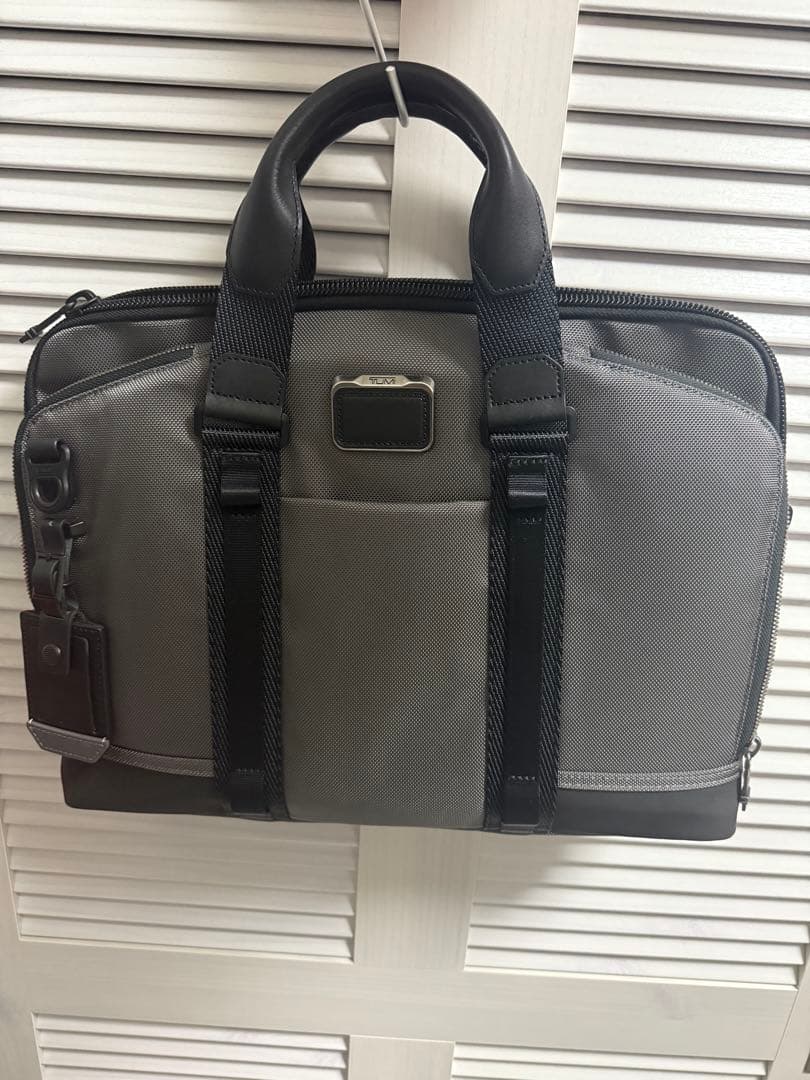 A*様 tumi スリムブリーフケース　ブラーボ　アカデミー