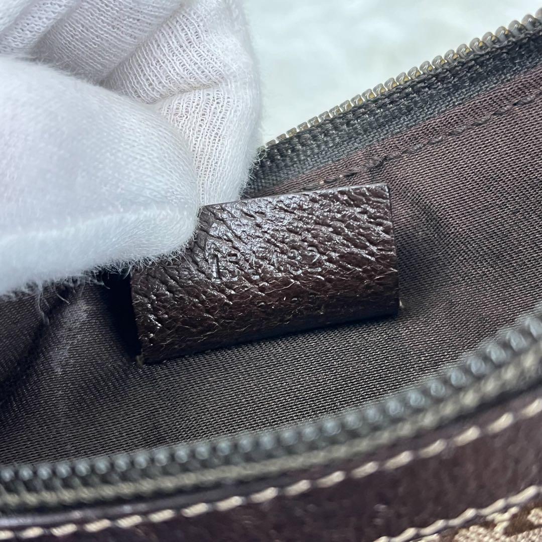 希少 グッチ アクセサリーポーチ ブーツチャーム GGキャンバス レザー