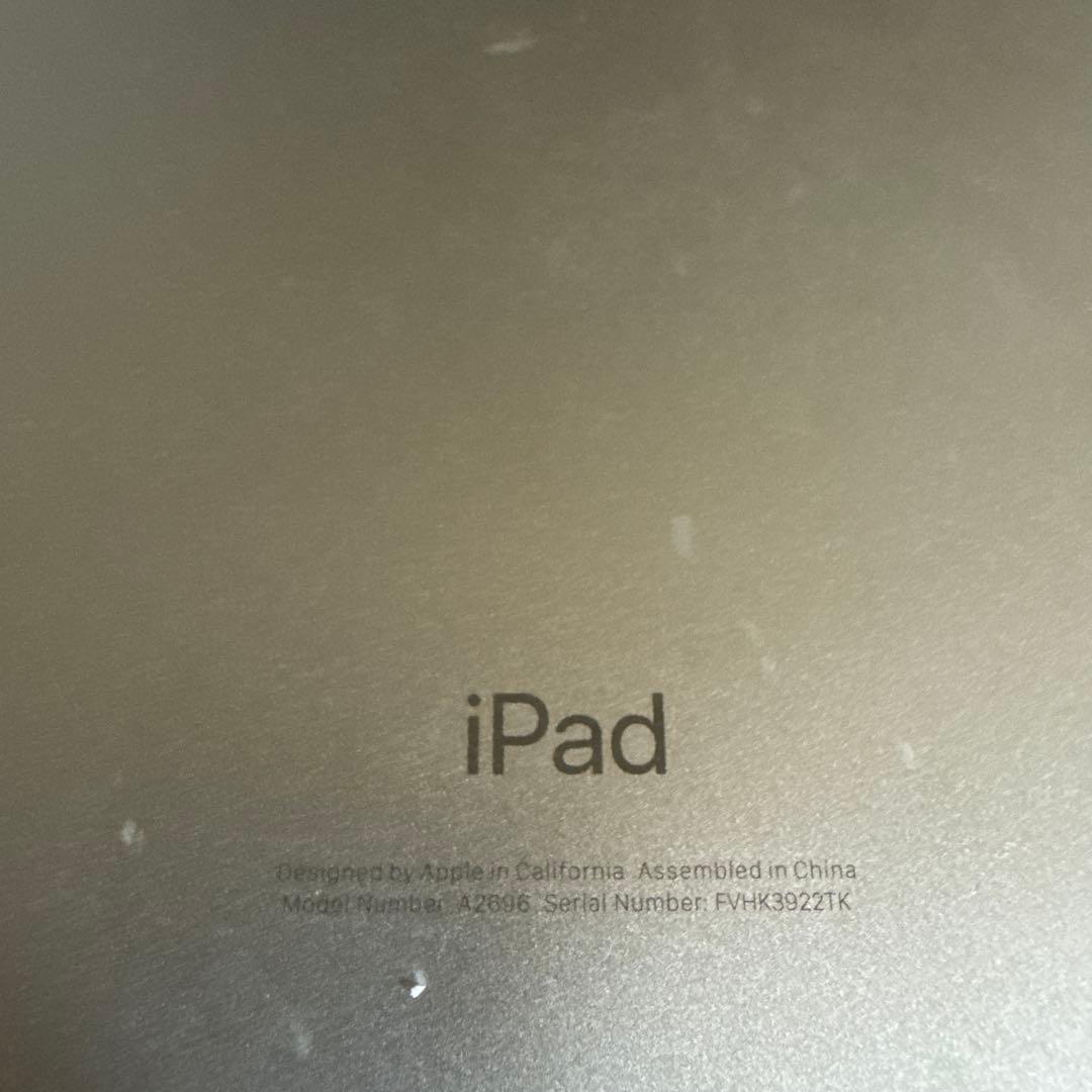 Apple iPad (第10世代) シルバー