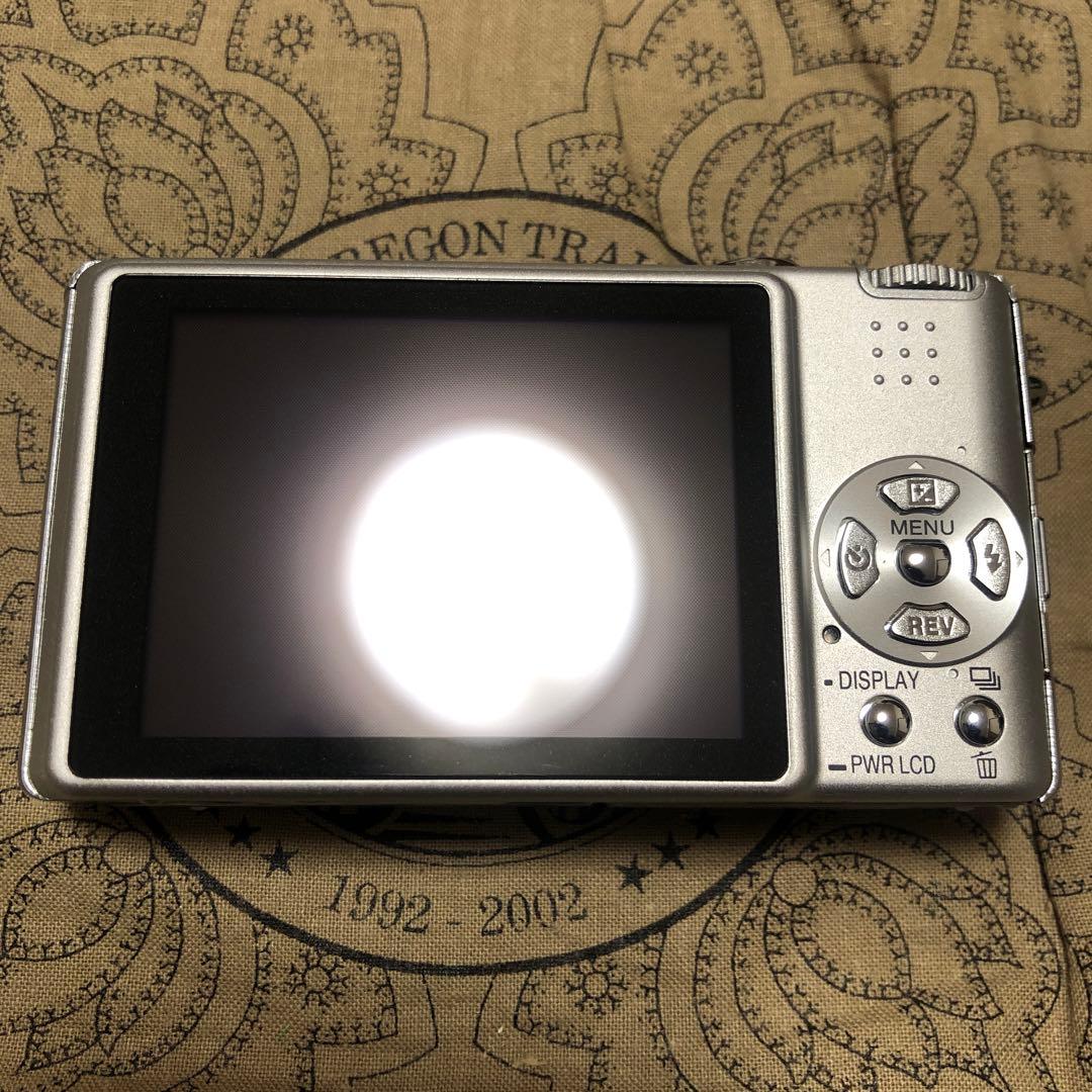 完品 Panasonic DMC-FX8 デジカメ コンデジ 美品