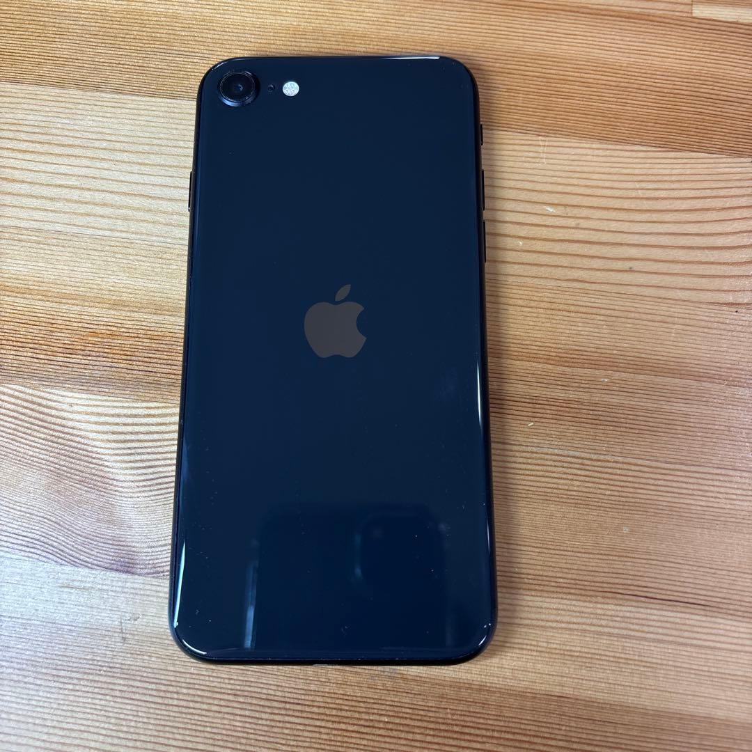 スマートフォン本体 iPhone se2 64GB