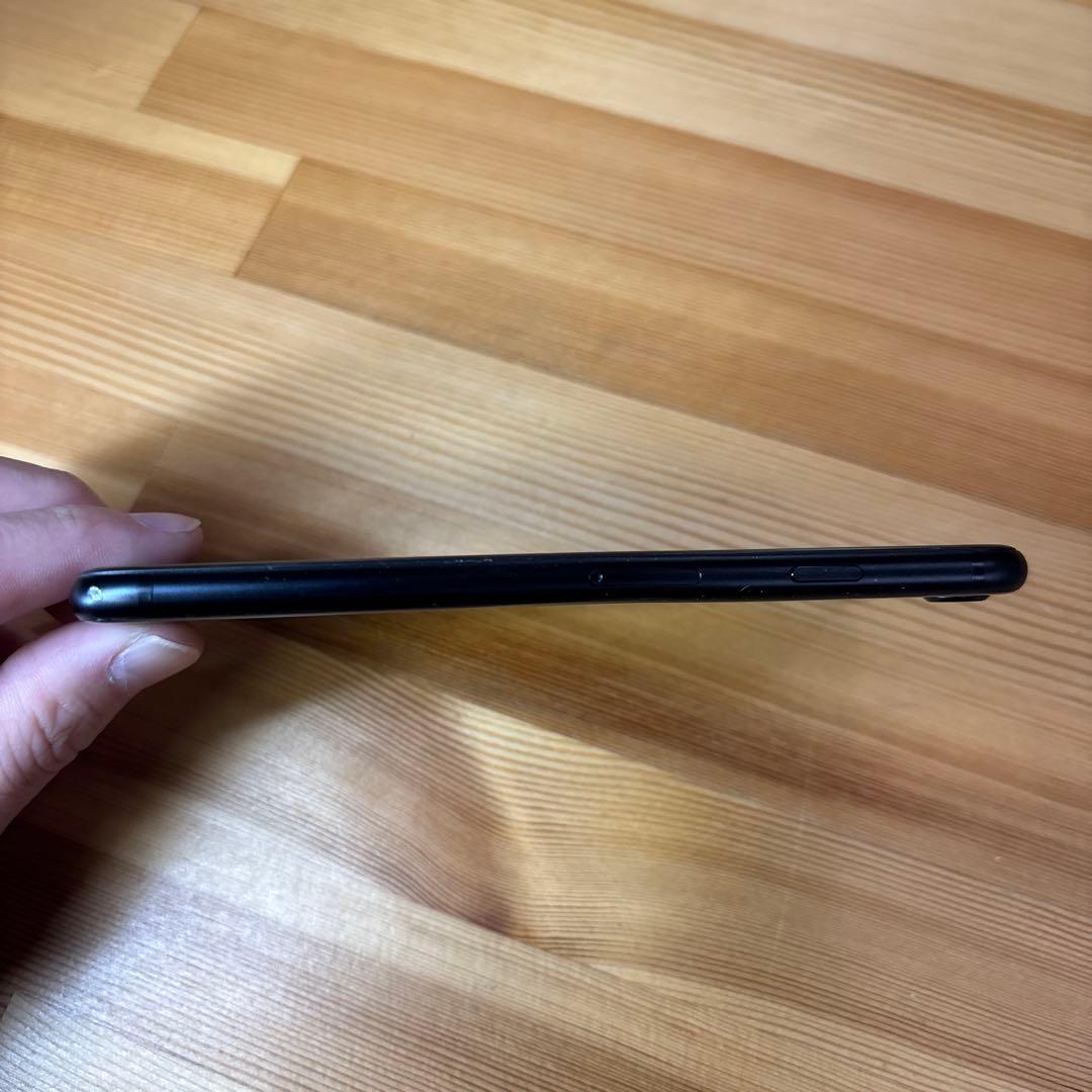 スマートフォン本体 iPhone se2 64GB