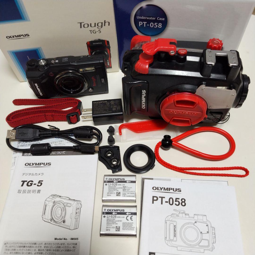 オリンパス　デジタルカメラ(TG-5)＆防水プロテクター(PT-058)、電池
