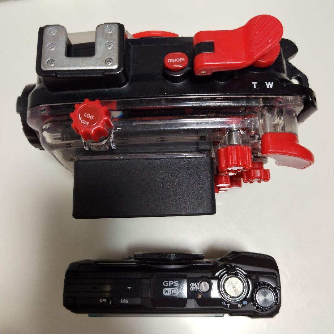 オリンパス　デジタルカメラ(TG-5)＆防水プロテクター(PT-058)、電池