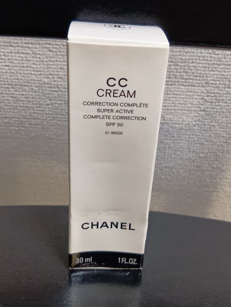 新品未使用　CHANEL CC CREAM 21 ベージュ 30ml