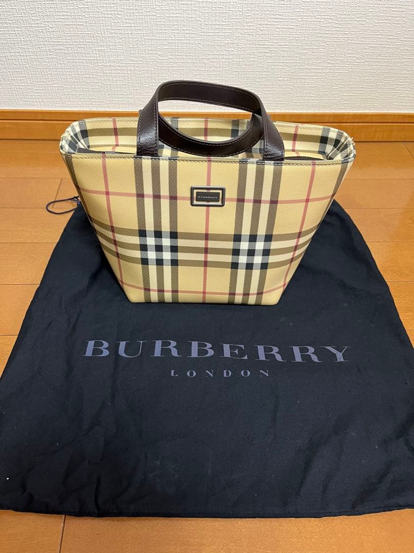 BURBERRY（バーバリー）ノバチェック手提げバッグ　pvc