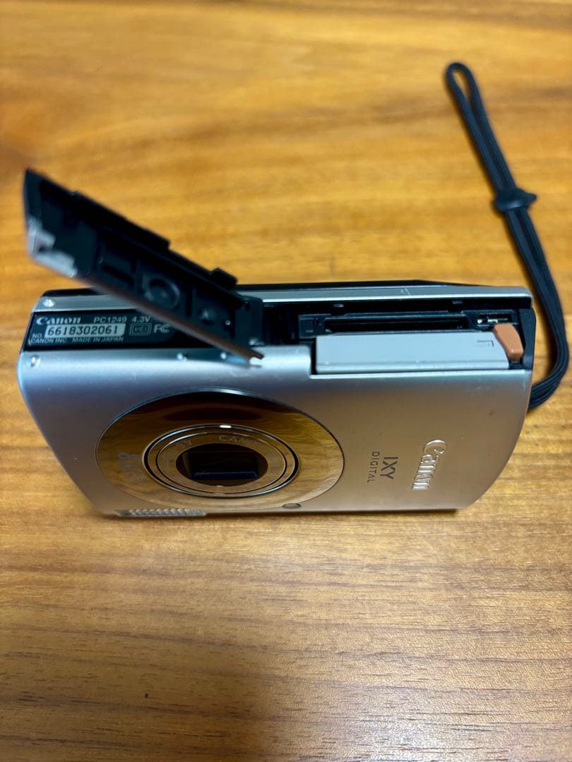 Canon IXY DIGITAL 910 ISシルバーコンパクトデジタルカメラ