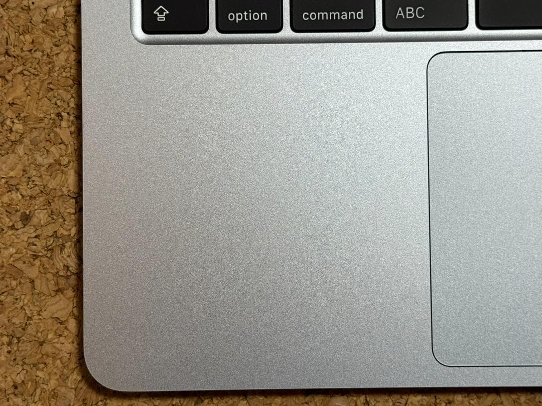 【中古】Macbook Air M4 13インチ 32GB 2TB スカイブルー