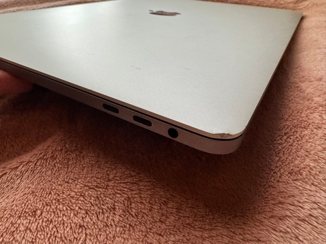 MacBook Pro 2016 15インチ