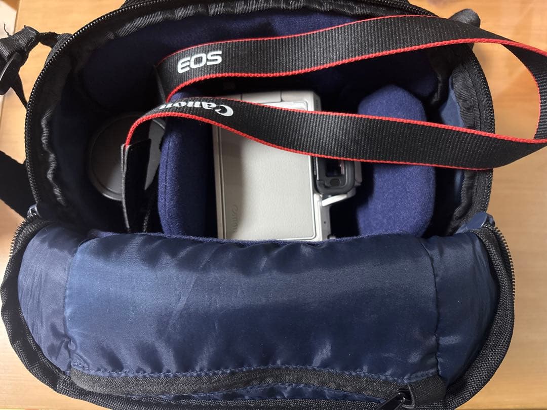 M*i様 【極美品】Canon EOS Kiss M ダブルズームキット ホワイ