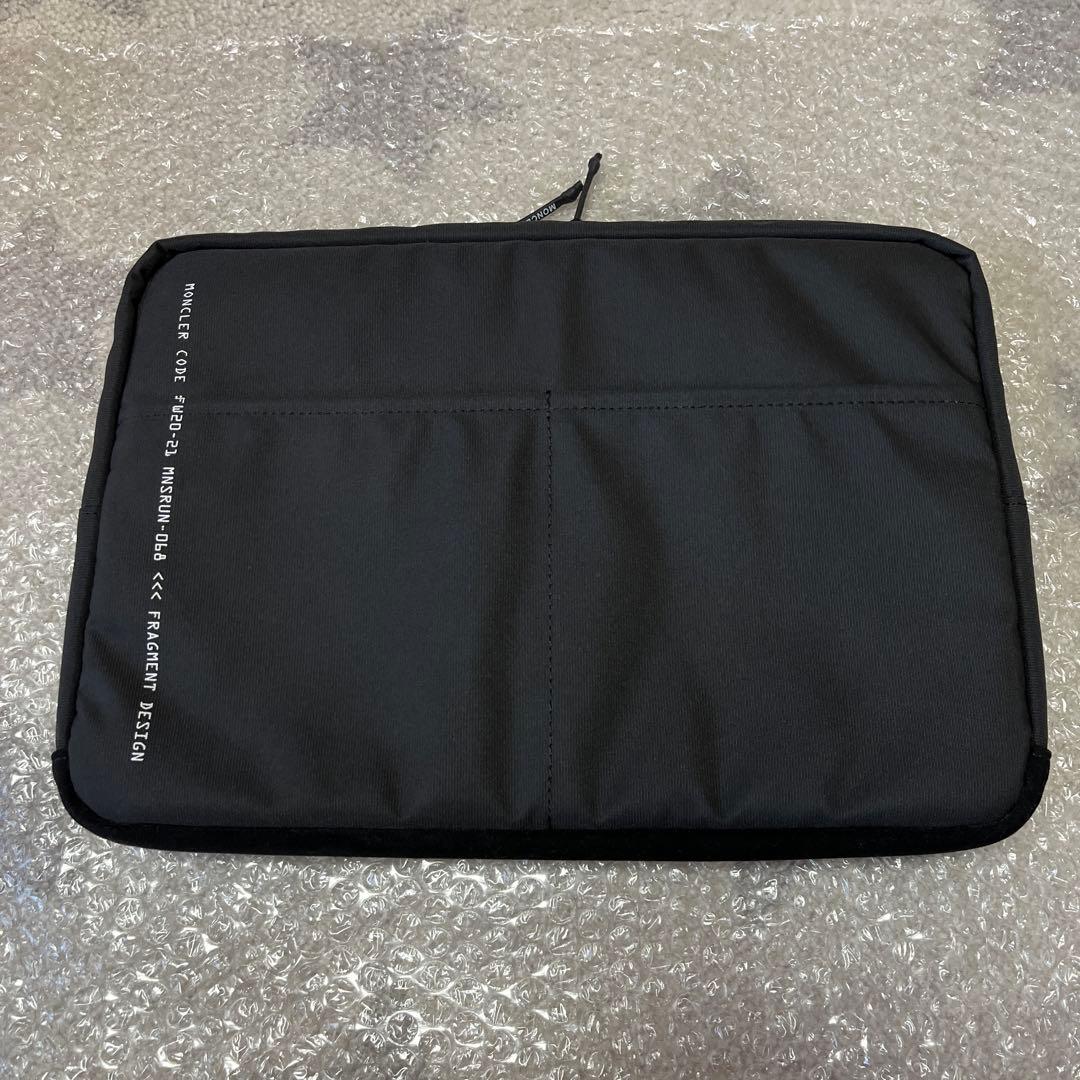 MONCLER/FRAGMENT ノートPCケース