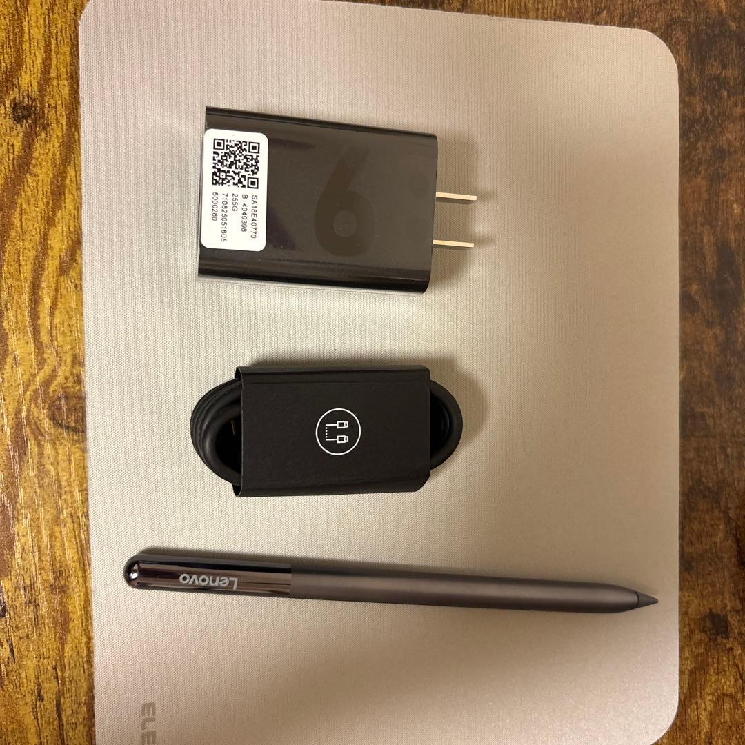 Lenovo Androidタブレット 本体 + 付属品