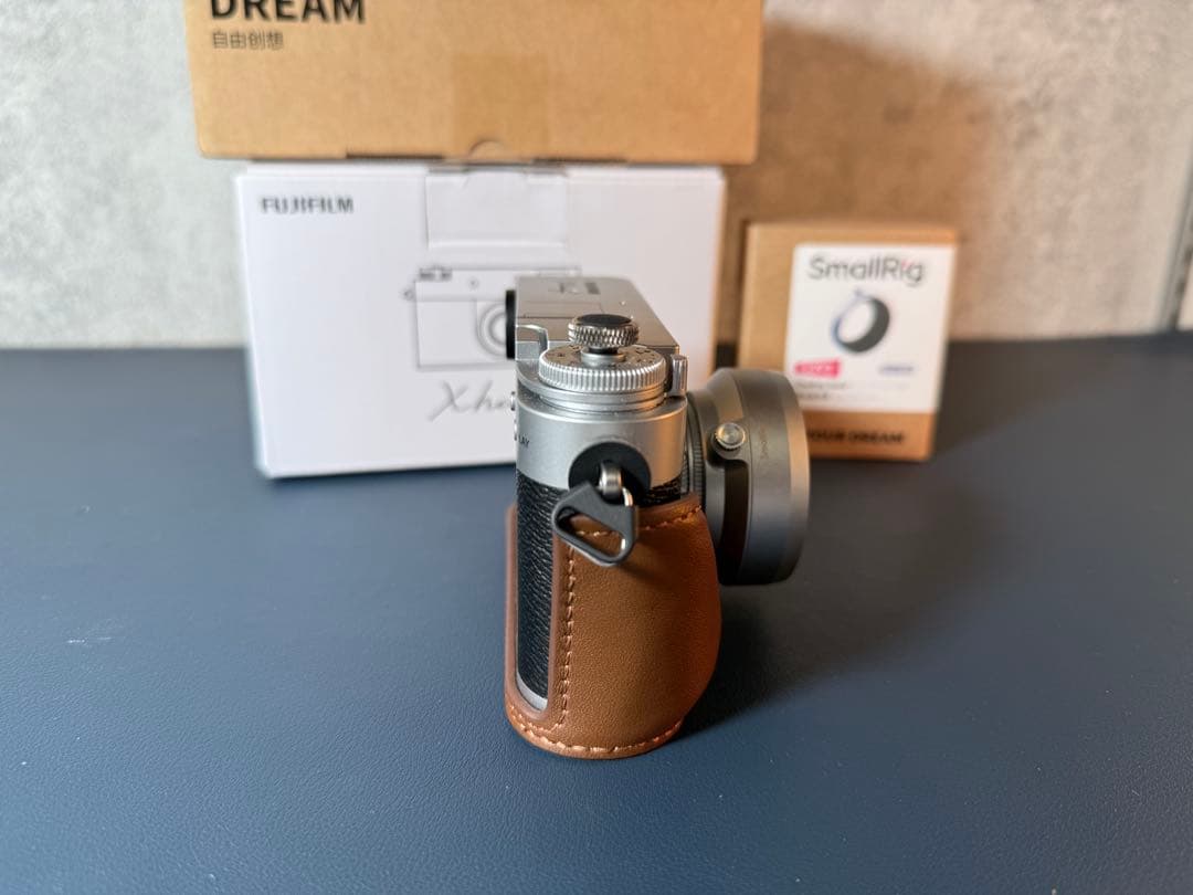 【10月23日迄値下げ中】FUJIFILM X half シルバーおまけ付