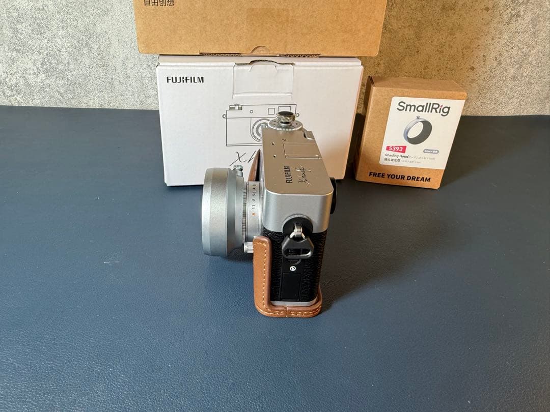 【10月23日迄値下げ中】FUJIFILM X half シルバーおまけ付