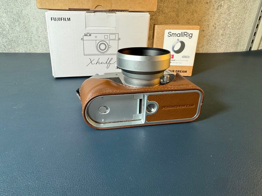 【10月23日迄値下げ中】FUJIFILM X half シルバーおまけ付