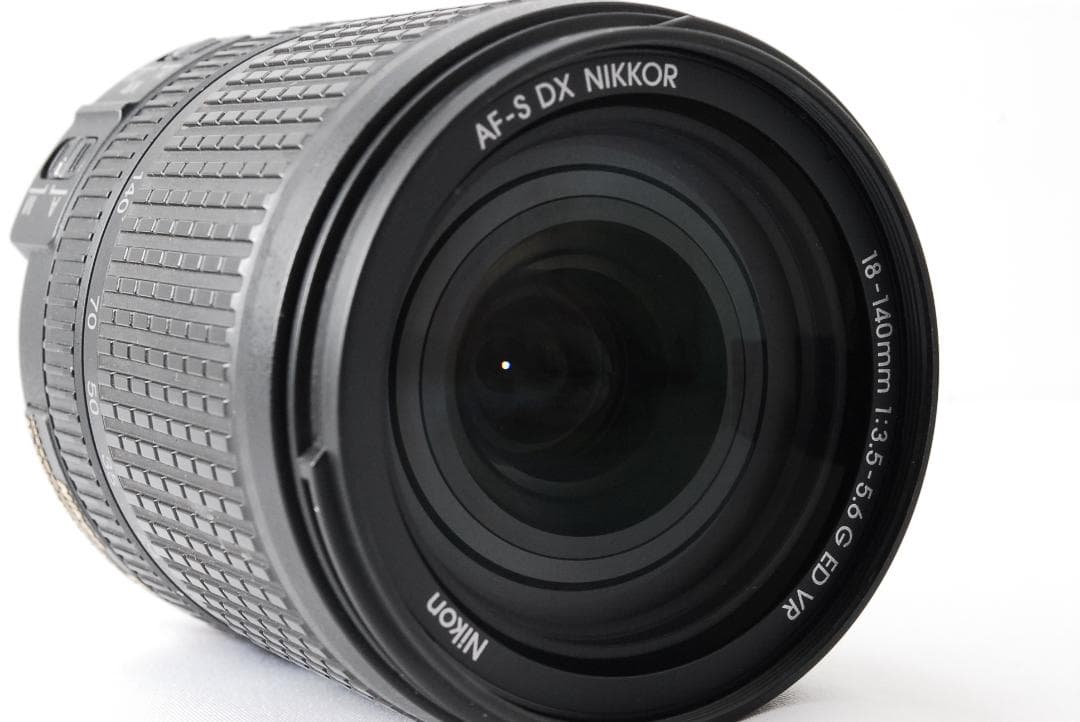 美品✨Nikon 18-140mm VR 高倍率ズーム これ1本✨付属品有　万能