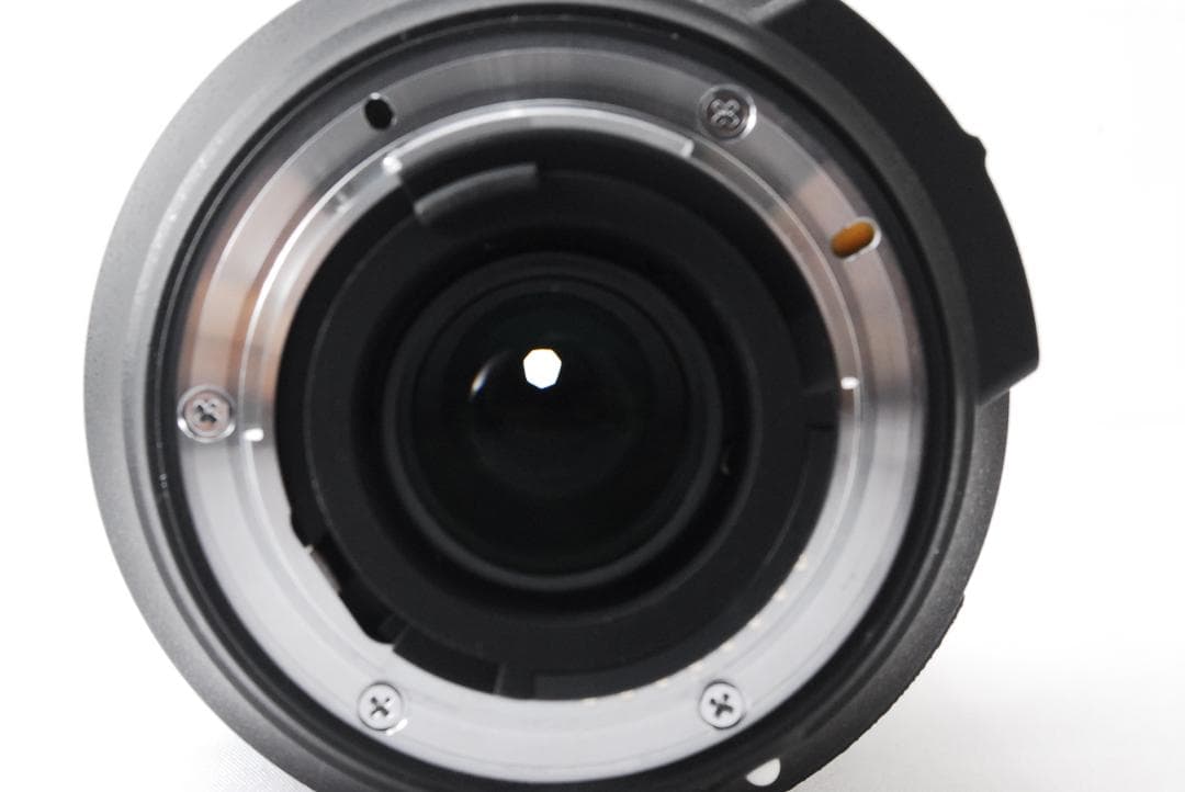 美品✨Nikon 18-140mm VR 高倍率ズーム これ1本✨付属品有　万能