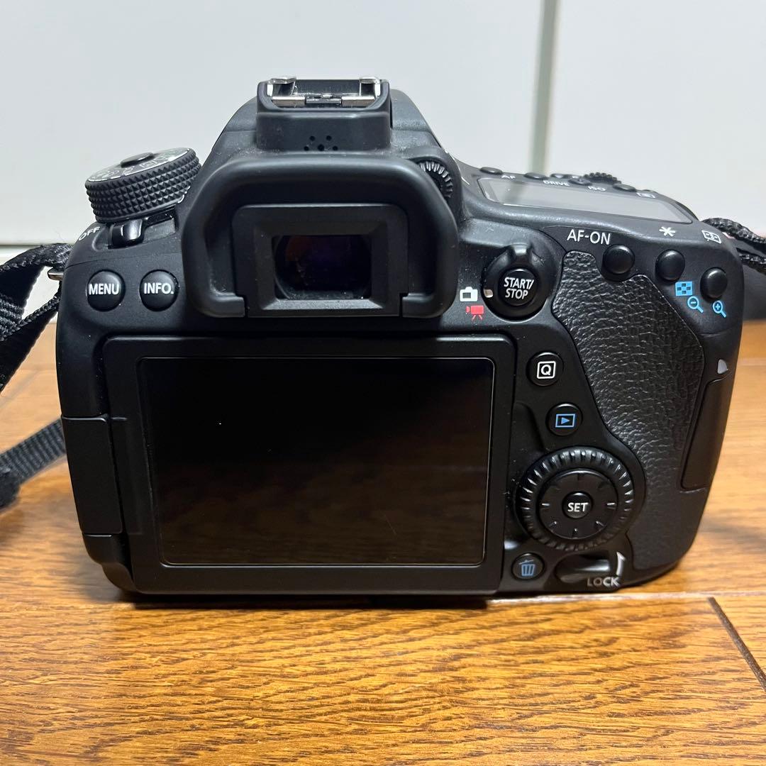 デジタルカメラ Canon EOS 80D